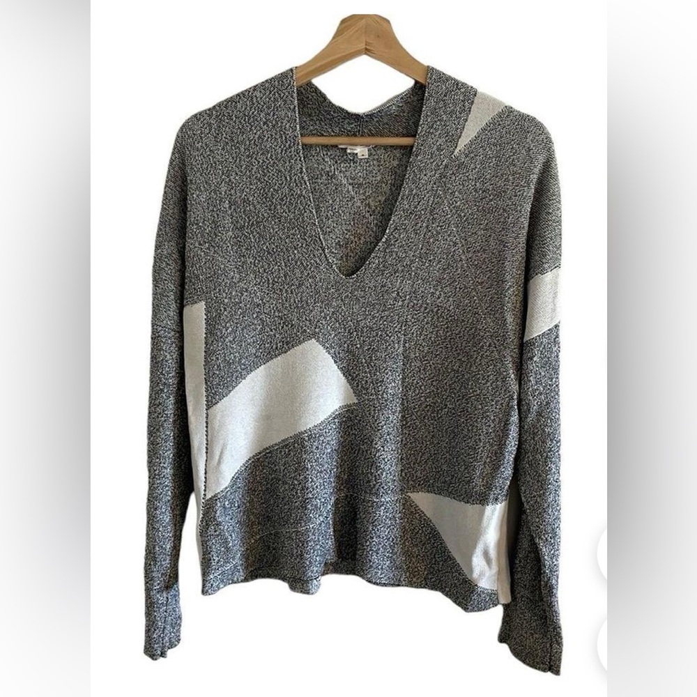 Helmut Lang Gray and White V-Neck Sweater